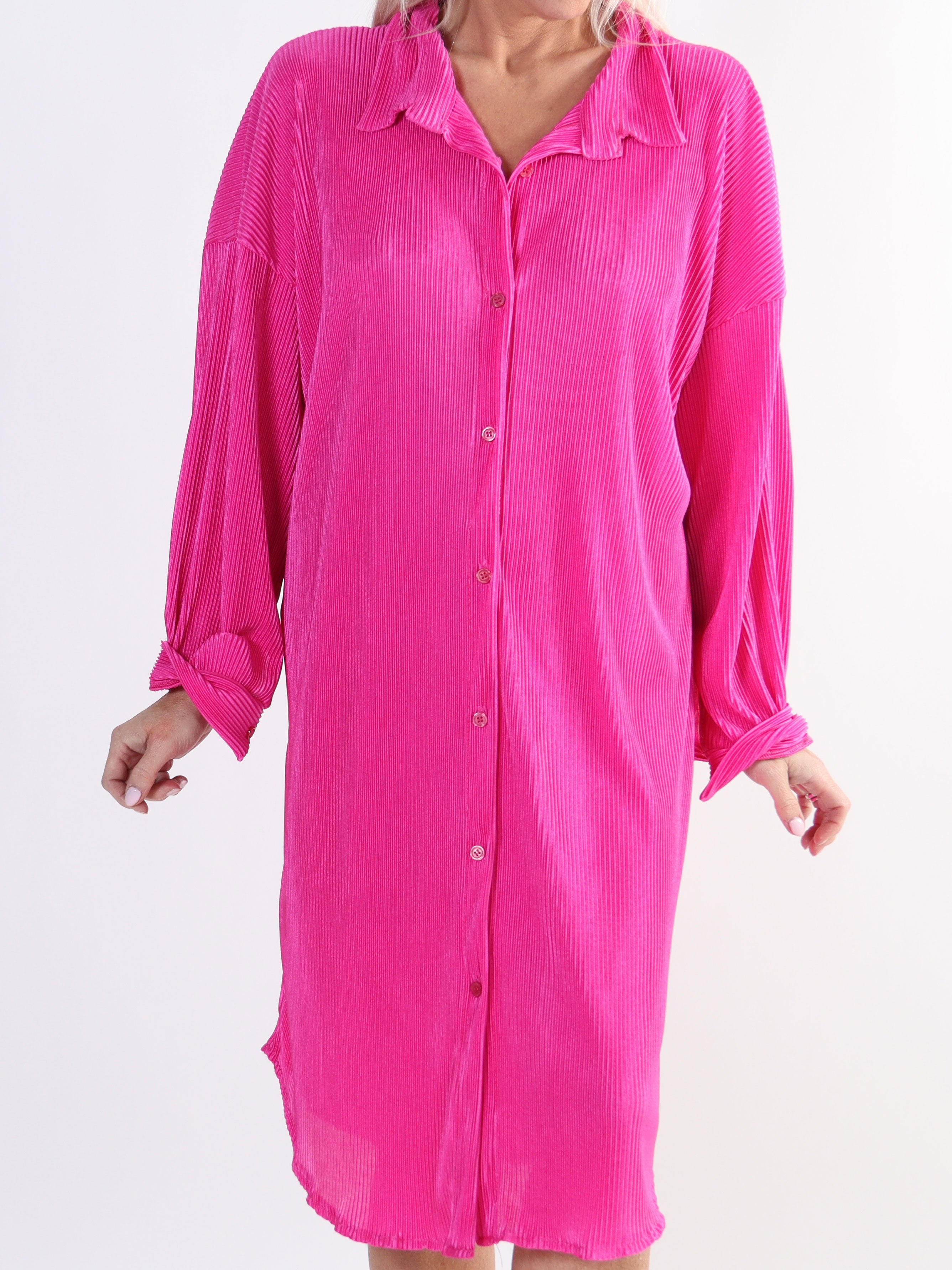 Bellatrix - Ribbad skjortklänning i stor storlek